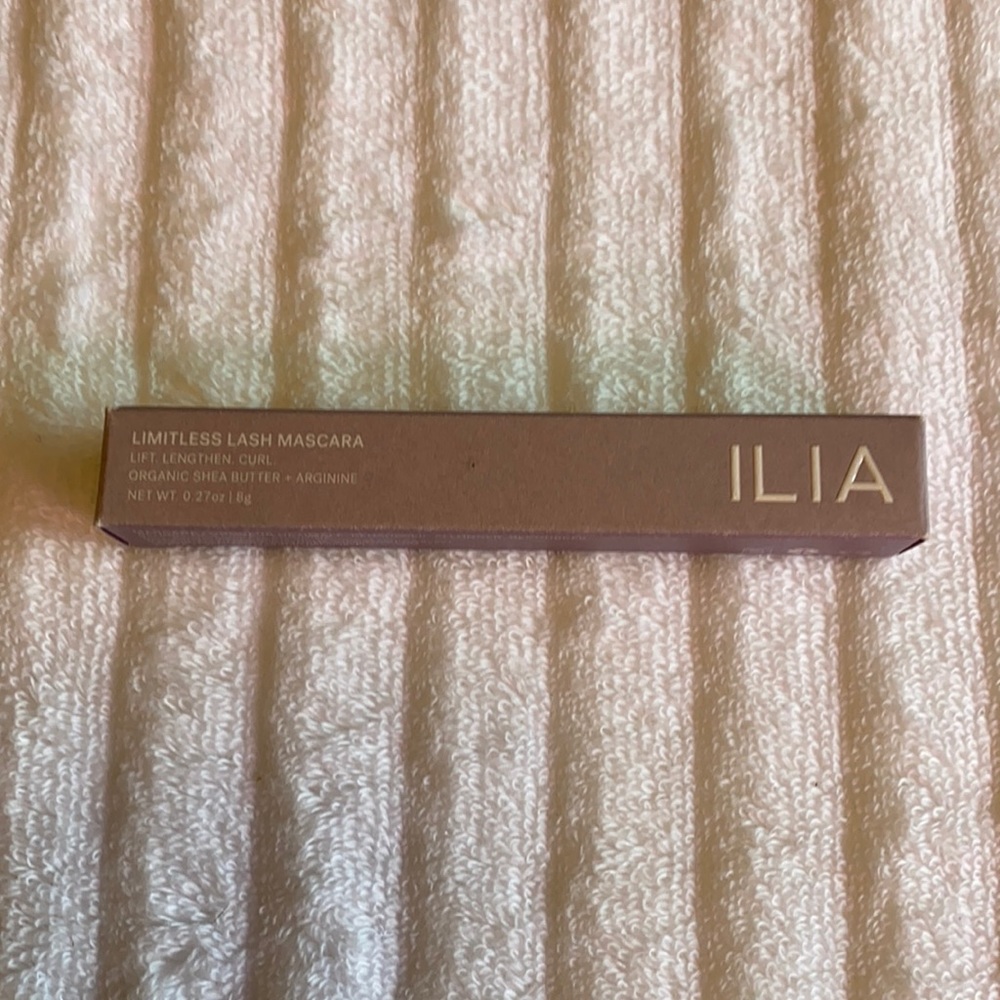 ILIA after midnight mascara